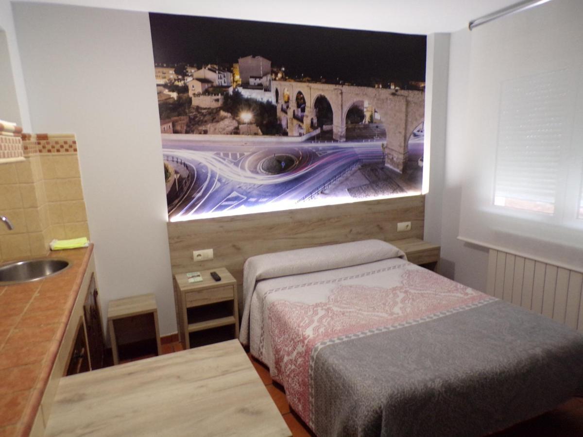 Hostal Serruchi Teruel Extérieur photo