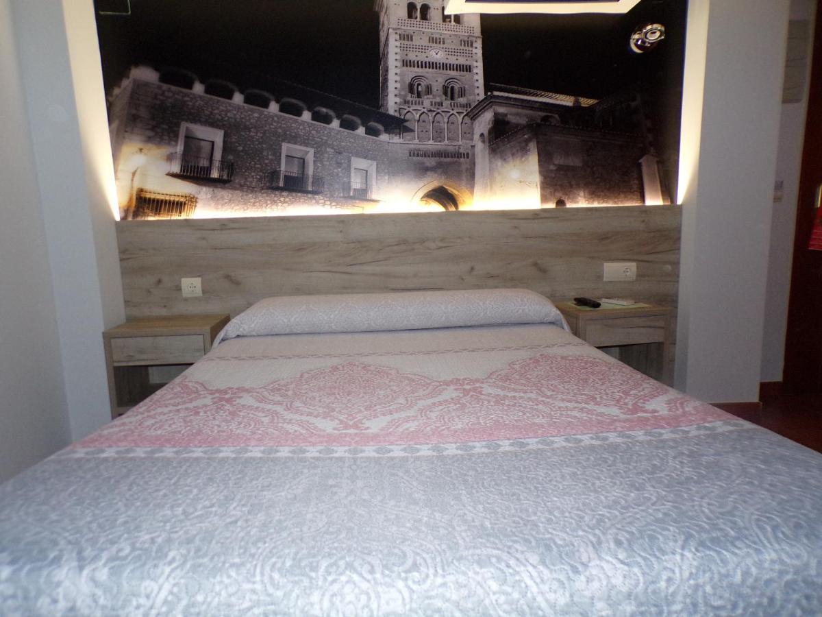 Hostal Serruchi Teruel Extérieur photo