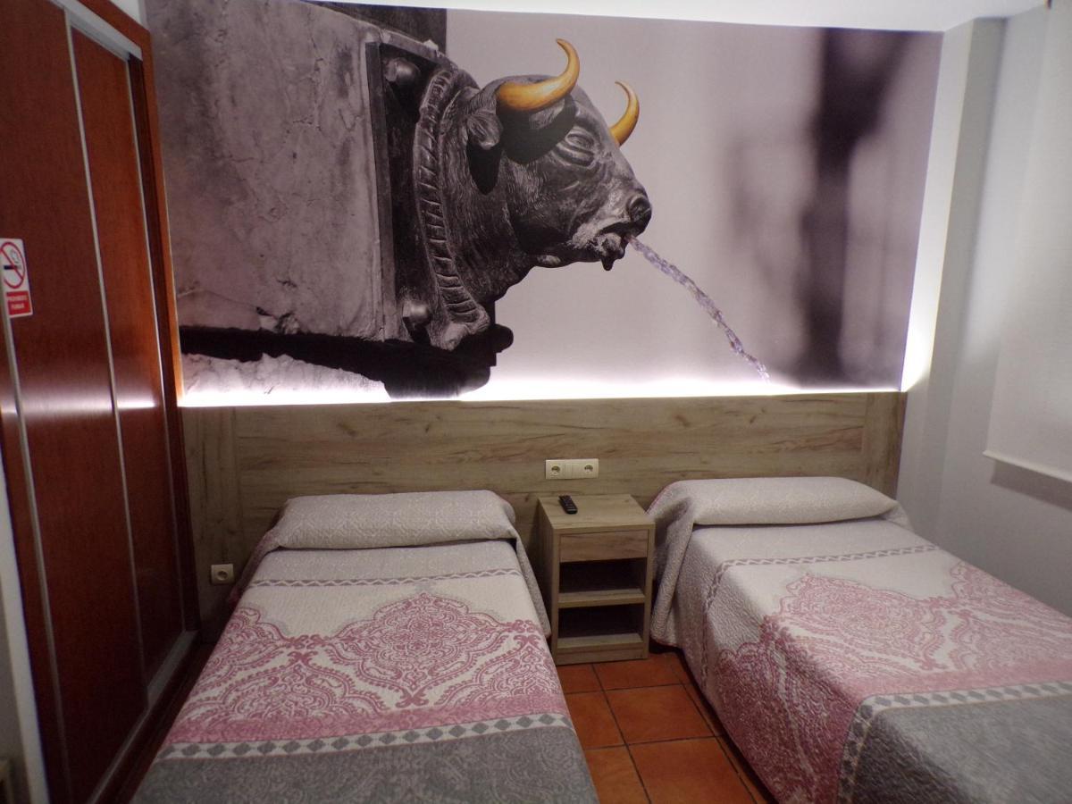 Hostal Serruchi Teruel Extérieur photo