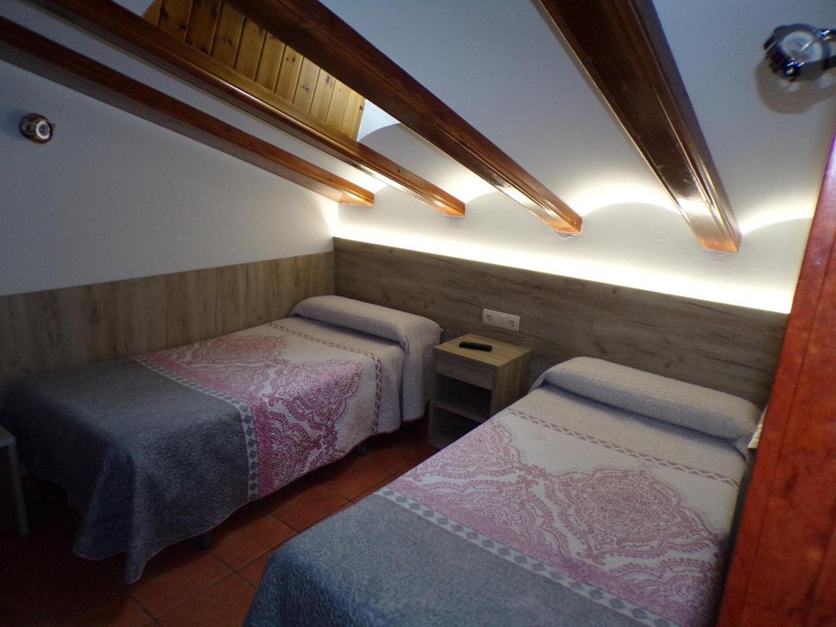 Hostal Serruchi Teruel Extérieur photo