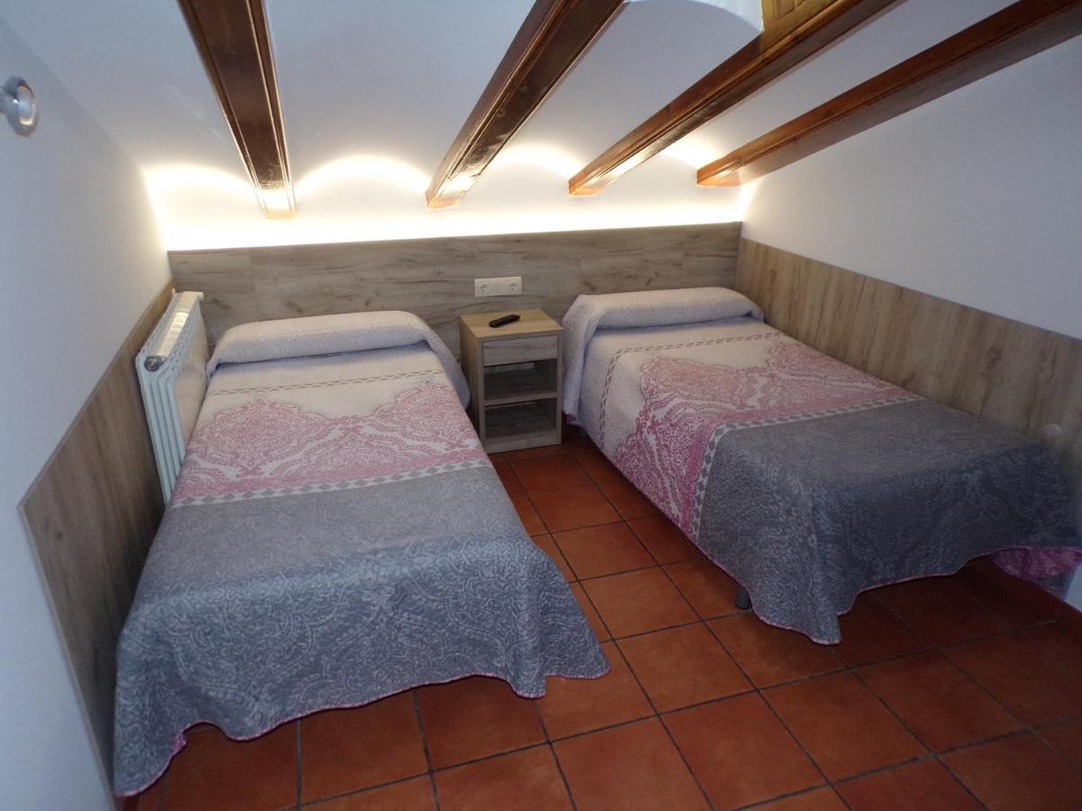 Hostal Serruchi Teruel Extérieur photo