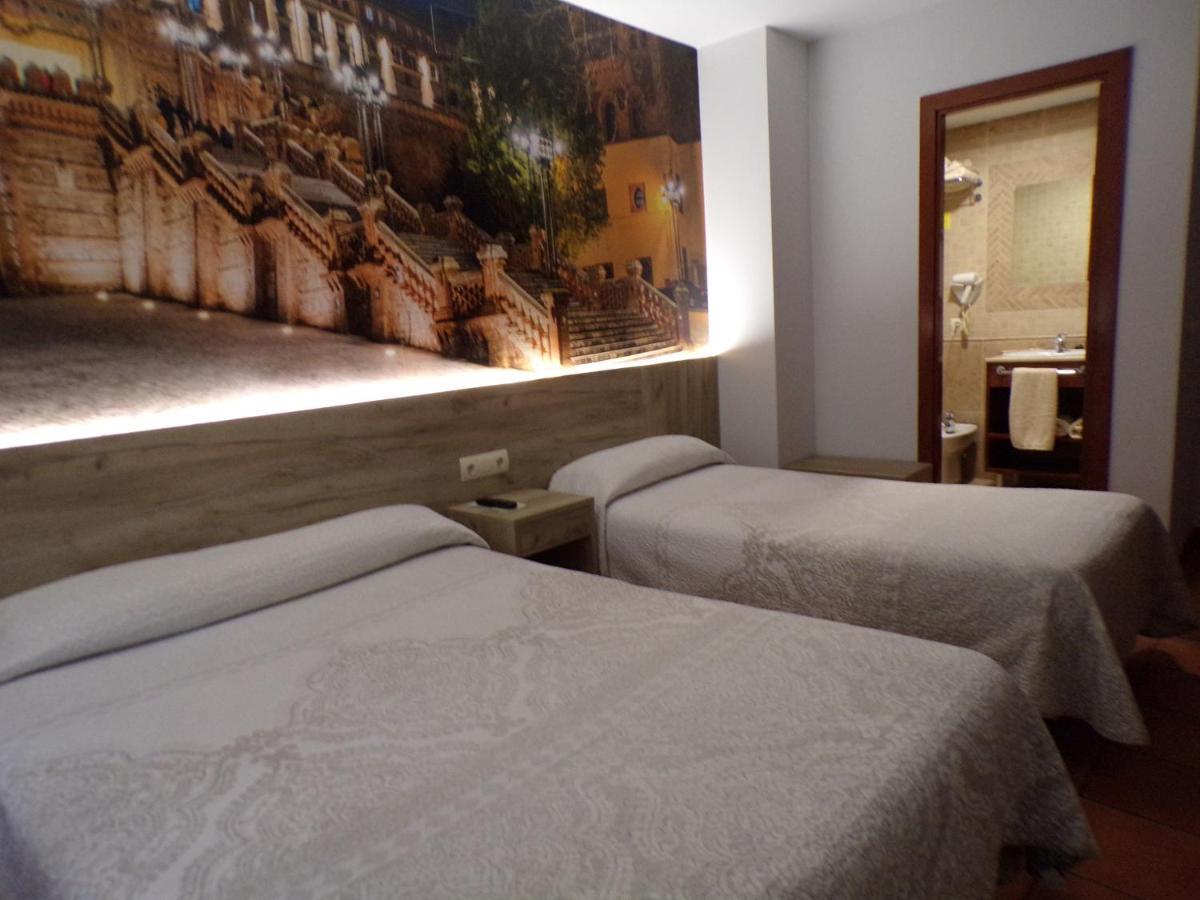 Hostal Serruchi Teruel Extérieur photo
