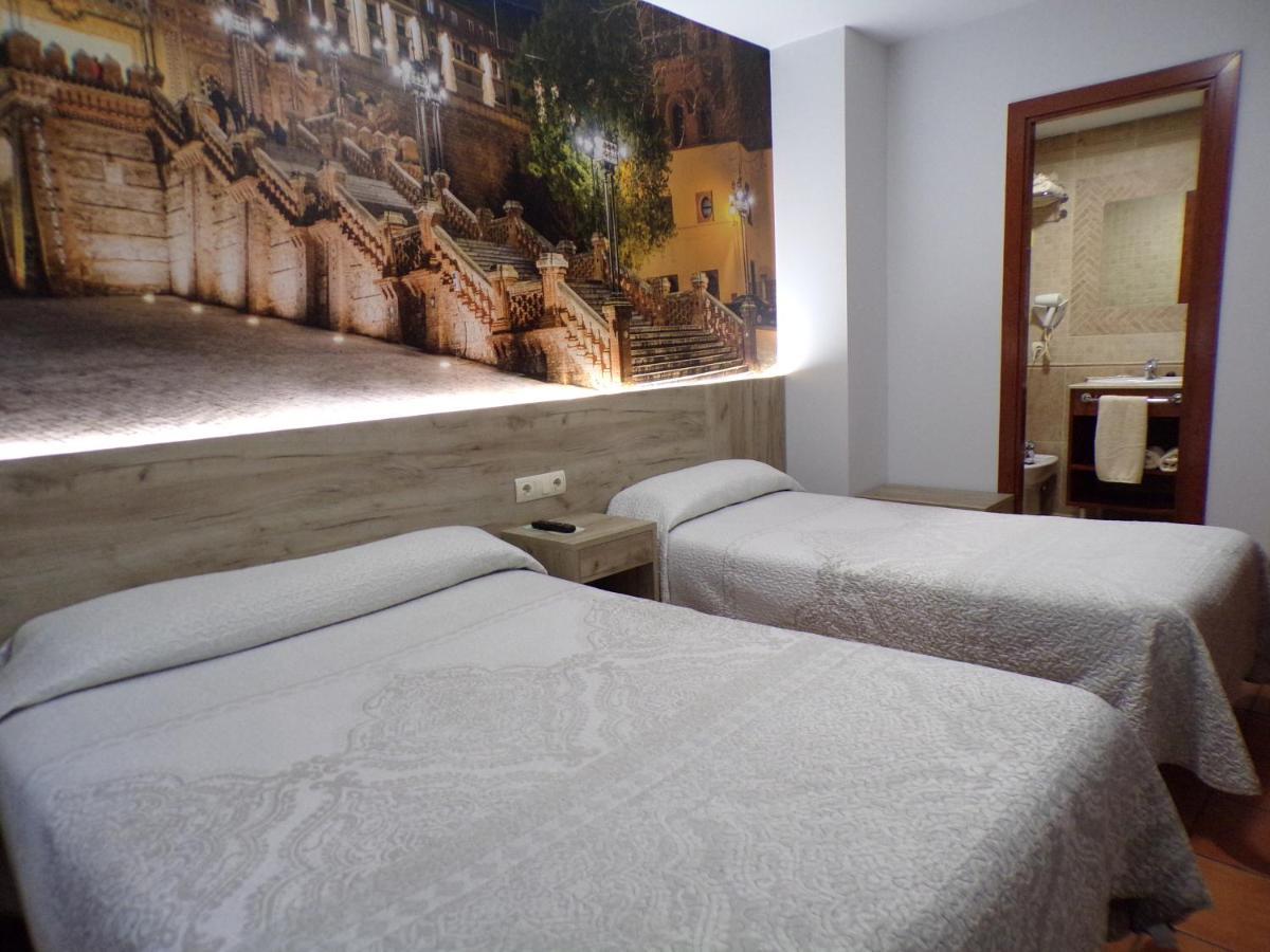 Hostal Serruchi Teruel Extérieur photo