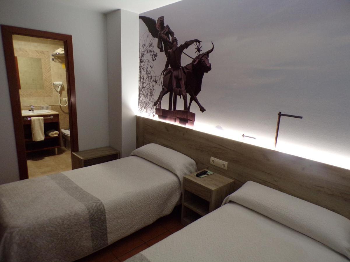Hostal Serruchi Teruel Extérieur photo