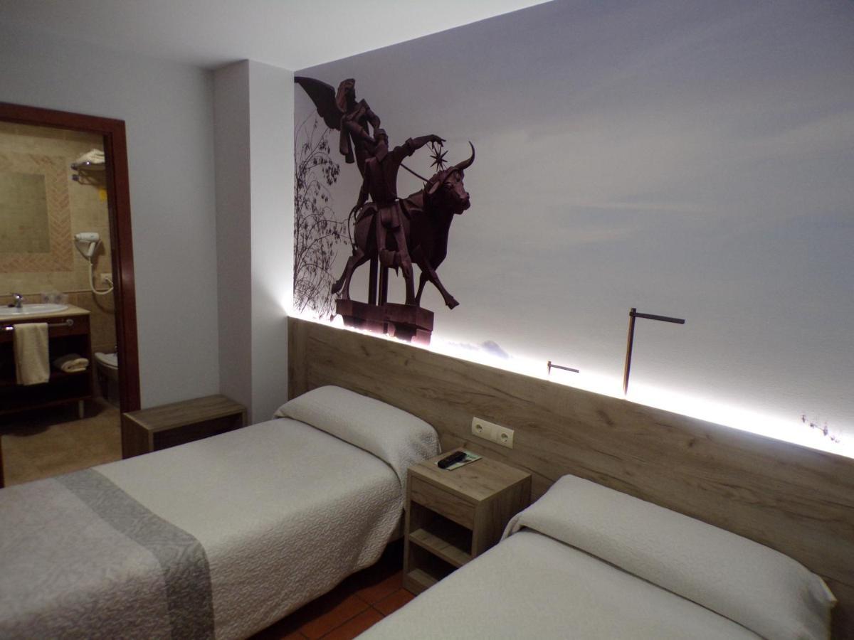 Hostal Serruchi Teruel Extérieur photo